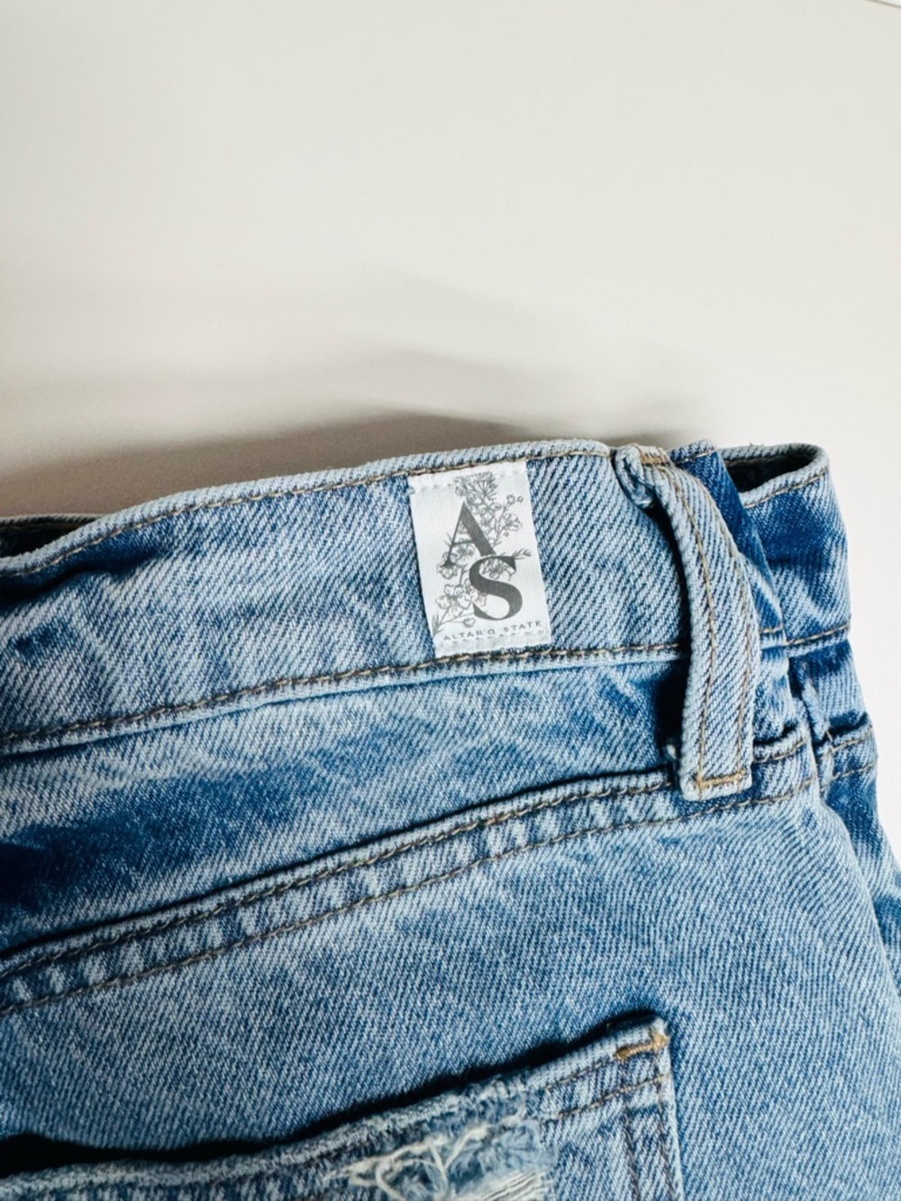 Altar’d State Light Wash Distressed High-Rise Jeans - Picture 4 of 5